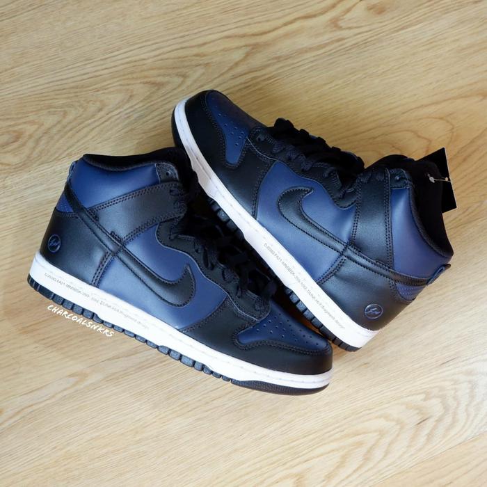 Fragment x Nike Dunk High "Tokyo" DJ0383-400