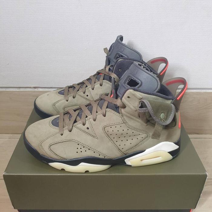 Nike Air Jordan 6 Travis Scott Sneakers Authentic 100%
