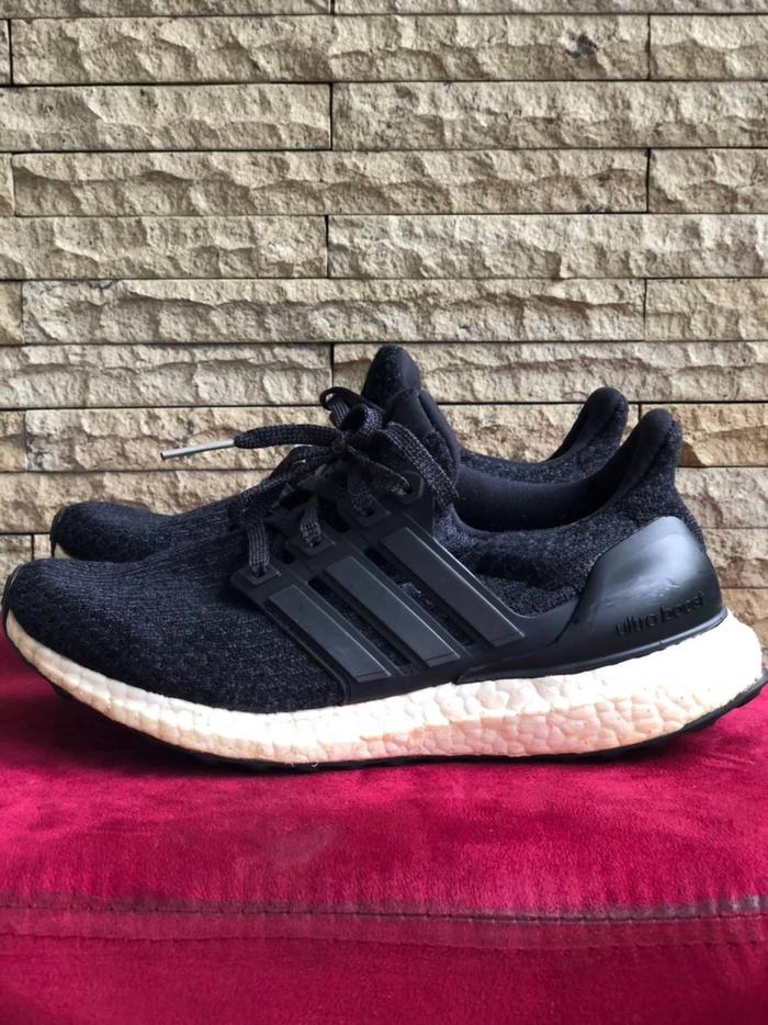 ultraboost black