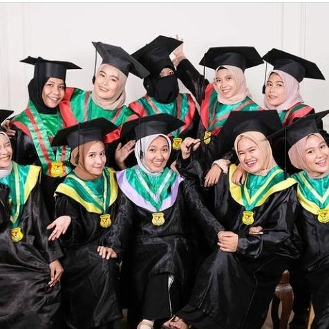Baju toga wisuda komplit+kalung Gordo Bun custom