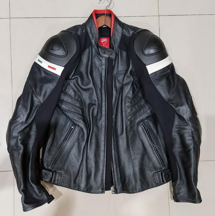 Hanya pakai 3x! Dainese Ducati Dark Armour Leather Jacket Jaket Kulit