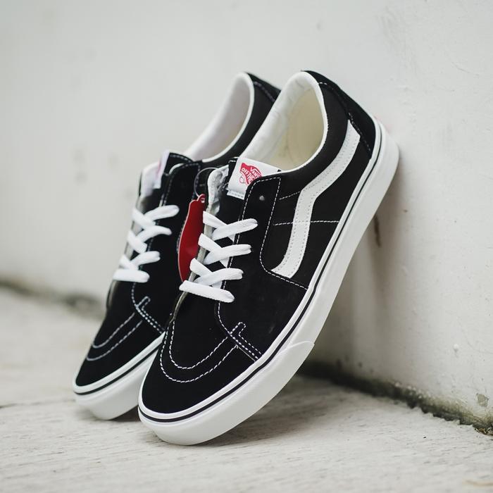 Vans Sk8 low Black white original Pt. Navya resmi store