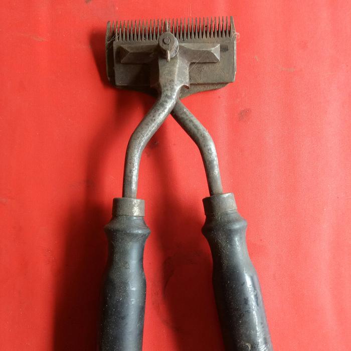 ALAT CUKUR GUNTING BULU KUDA MANUAL