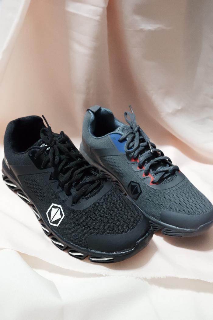 Sepatu Sneakers Pria KDM