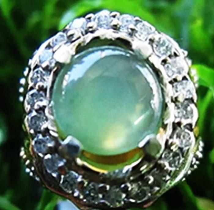 Bacan Palamea super kristal giwang