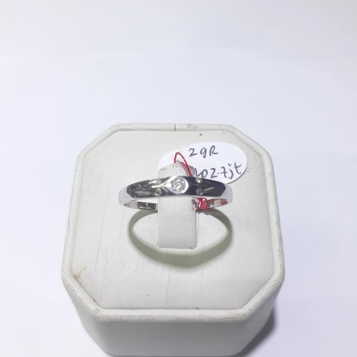 Cincin berlian emas putih 75% berat 2 gram ukuran 19 dan 20