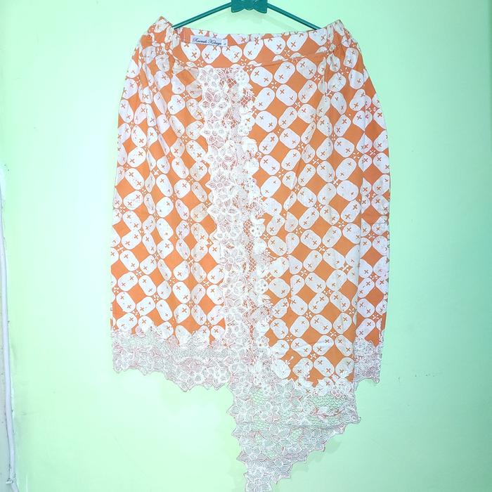 Rok Roemah Kebaya