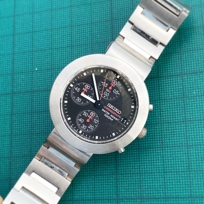 arloji vintage Seiko Chronograph SKS215 Cal. V657