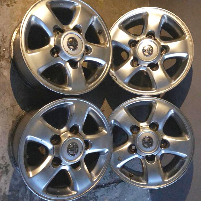 velg Land cruiser VX 100