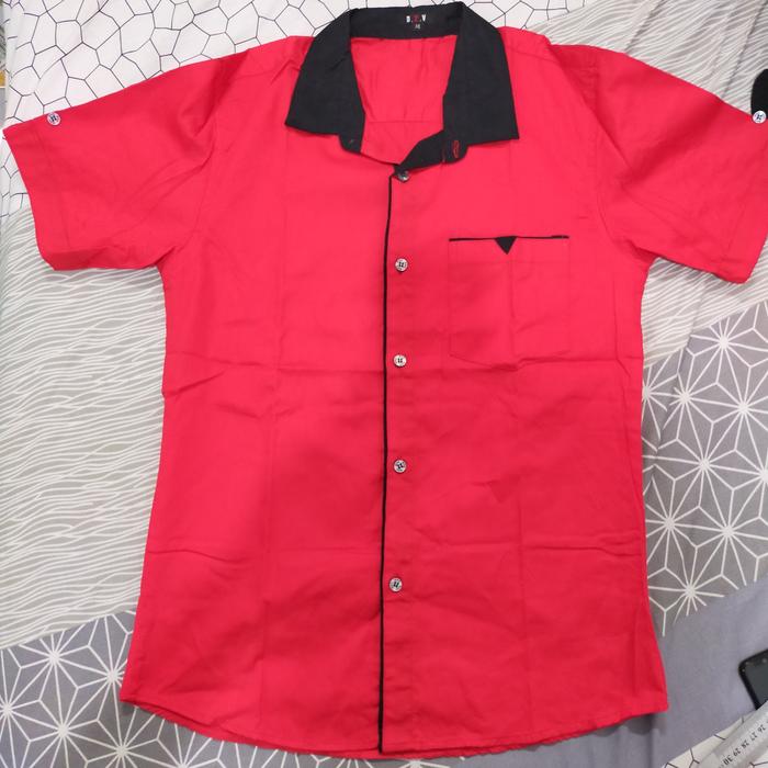 kemeja pria merah polos used DVC