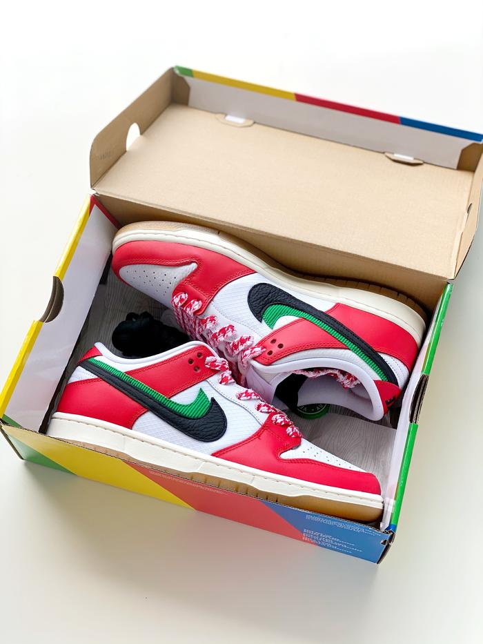 Nike SB Dunk Habibi
