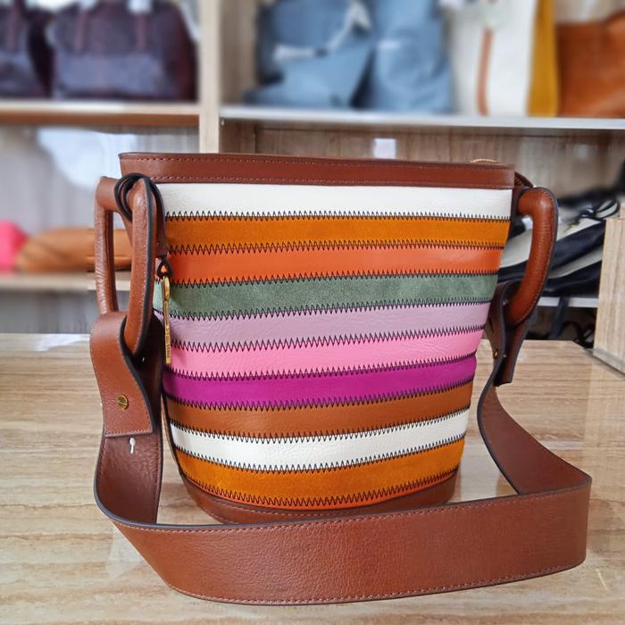 Fossil Jessa Bucket Nwt
