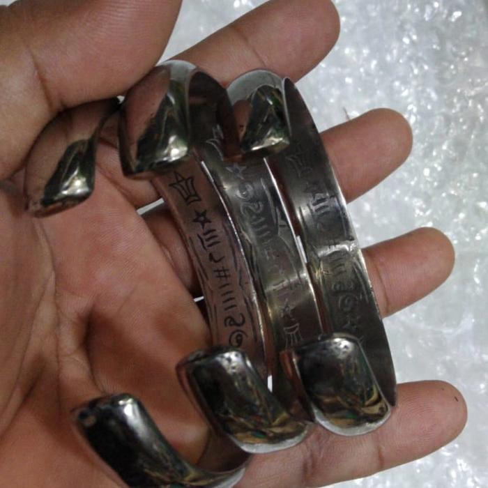 GELANG RAJAH SULAIMAN DALAM