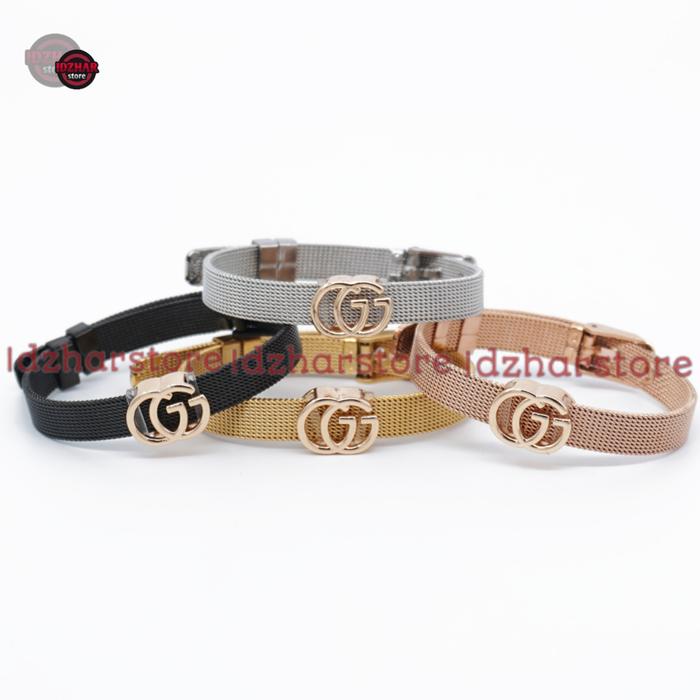 Gelang Gesper Titanium premium dengan Liontin Lapis emas mainan