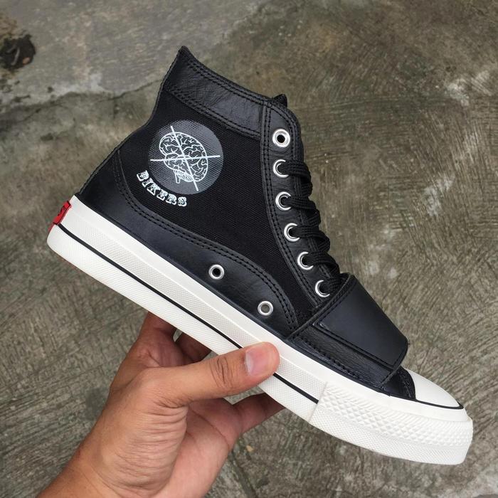 NOBRANDS HIGH BIKERS BIKER BLACK WHITE HITAM PUTIH SNEAKERS NO BRANDS