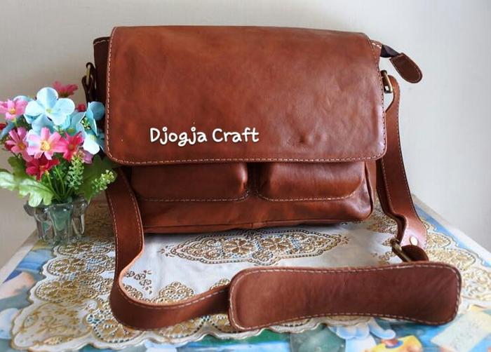 Tas Kulit Selempang Postman