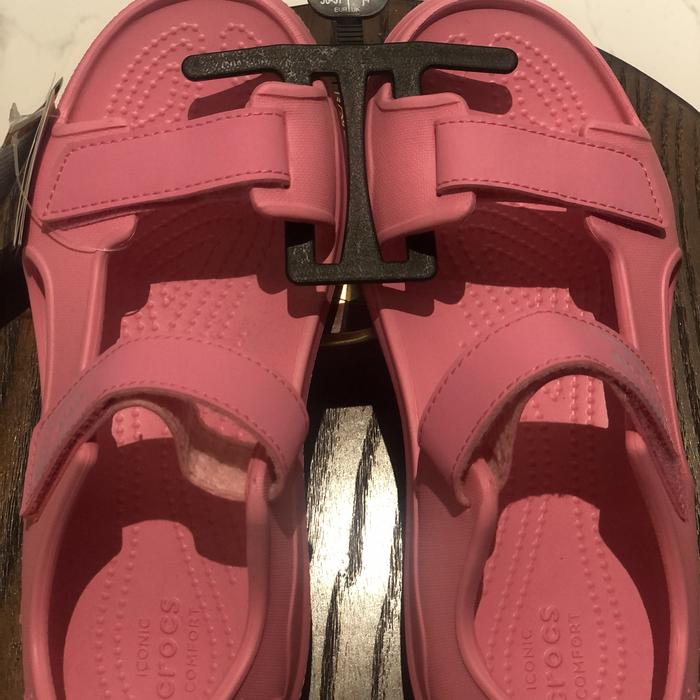 BARU,Sepatu CROCS Iconic (Asli);warna fushia; uk.36/37;empuk nyaman