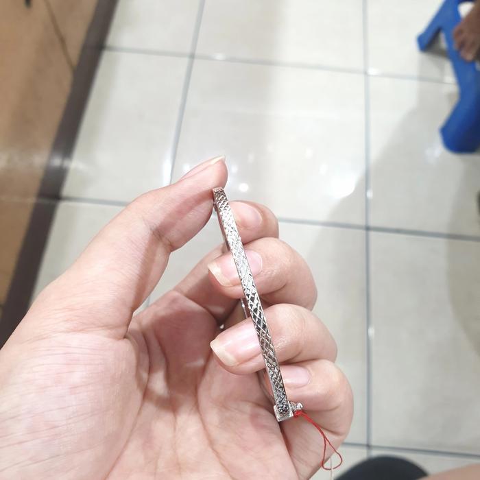 gelang tangan emas putih oval mas 750