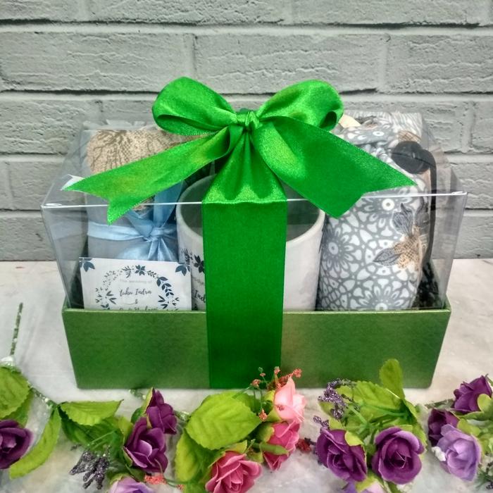 hampers hadiah sajadah pouch travel.mug / hampers lebaran/pengajian/souvenir lebaran ramadan murah/s