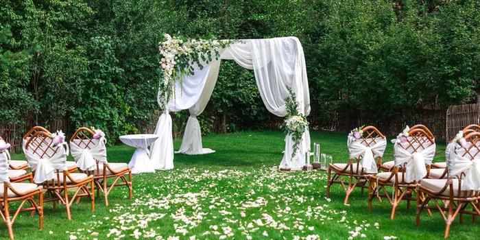 DEKORAN AKAD PENGANTIN/TUNANGAN/BUNGA HIDUP