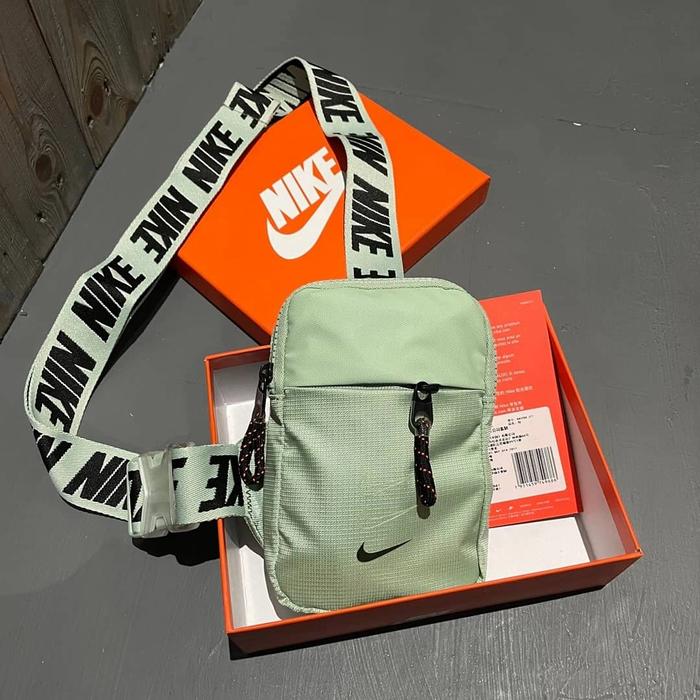 Nike slingbag 100% original brand new (tas pria/ tas wanita)