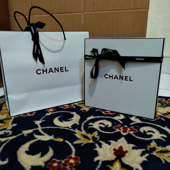 Box chanel authentic ukuran20×20cm.t9cm