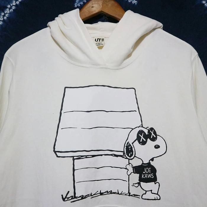Uniqlo X Kaws X Peanuts Snoopy HOODIE