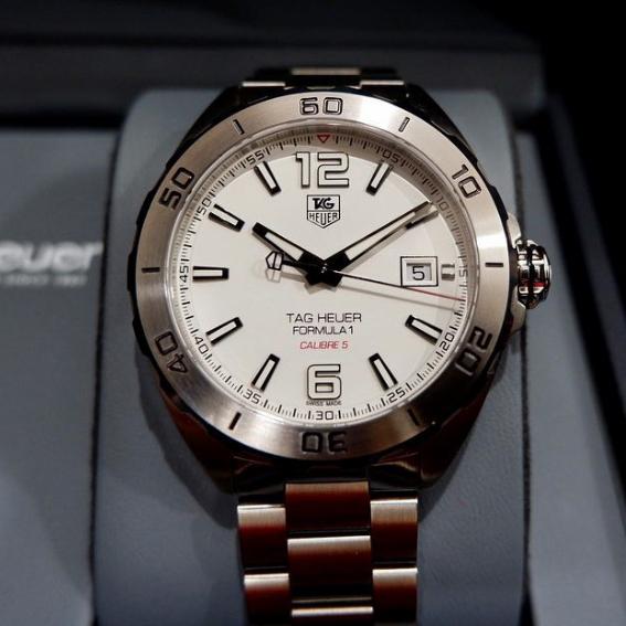 Tag Heuer Formula 1 automatic Calibre 5