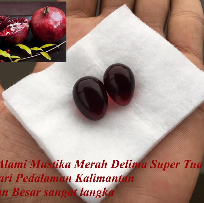 Batu Mustika Merah Delima Tua Ukuran Besar Super Asli Sepasang 839