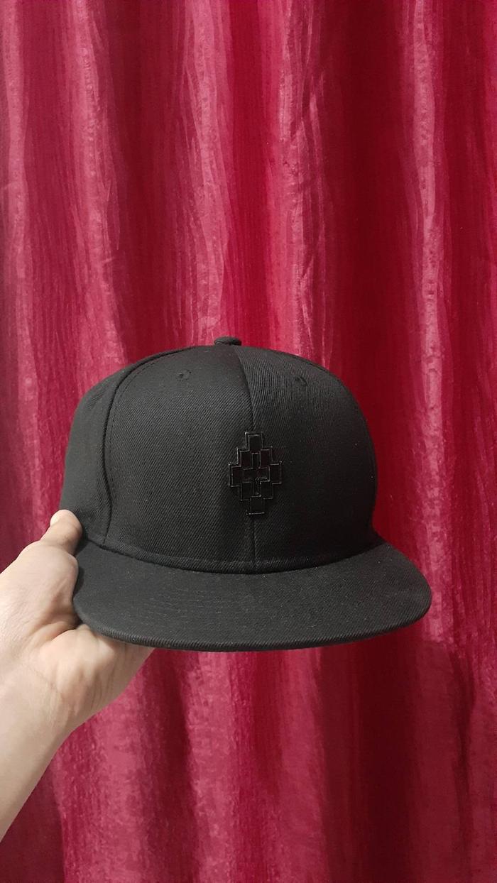 marcelo burlon snapback