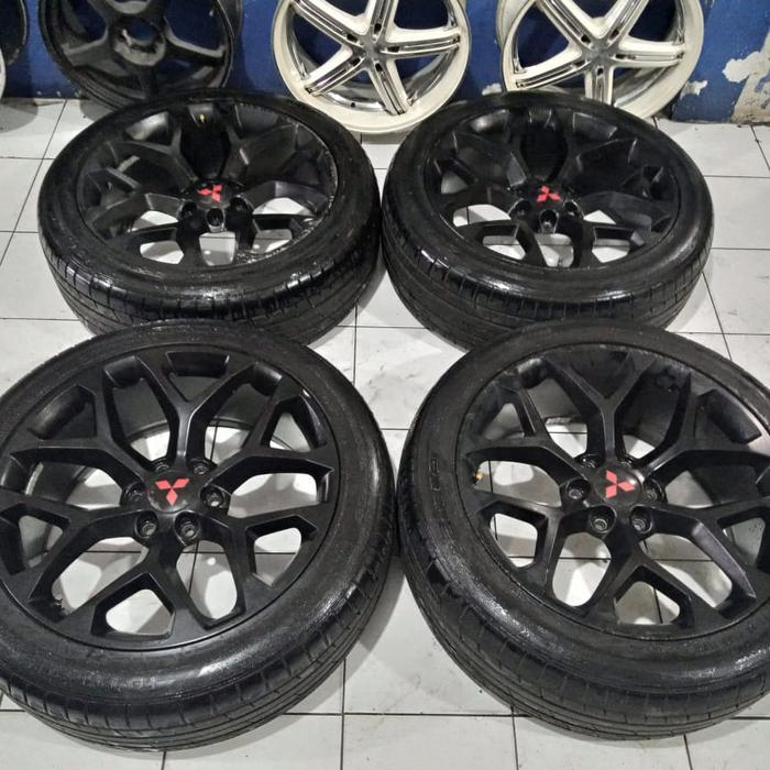 Velg Mobil second Pajero R22+Ban pcd 6x139,7 velg seken R22