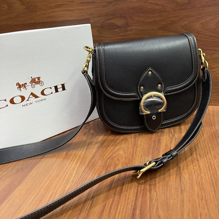 Coach Beat Classic Saddle Bag Glovetanned Leather Black