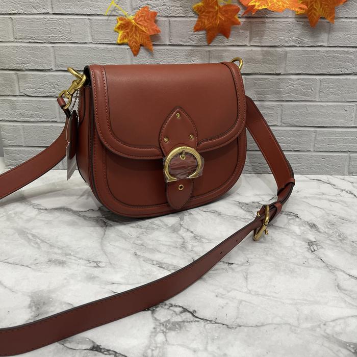 Coach Beat Classic Saddle Bag Glovetanned Leather Red
