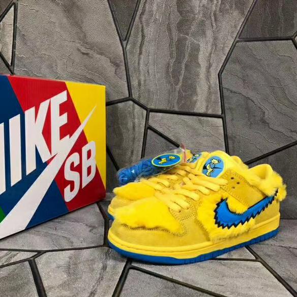 Nike Sb Dunk Low Grateful Dead Bears Yellow