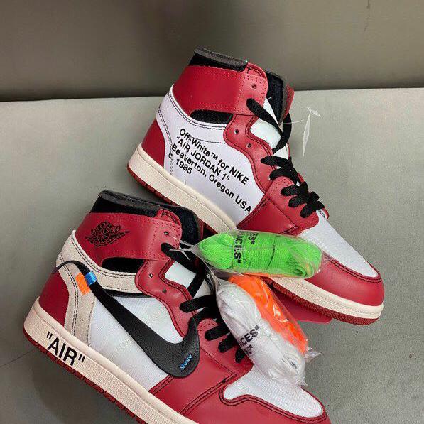 Nike Air Jordan 1 High x Off White Chicago