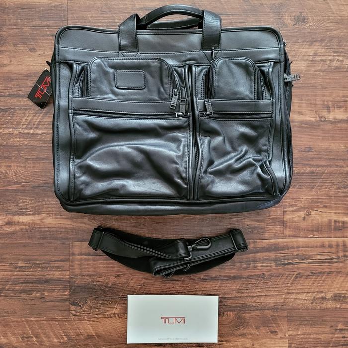 Tumi Lightweight Organizer Computer Briefcase Leather Original - New
