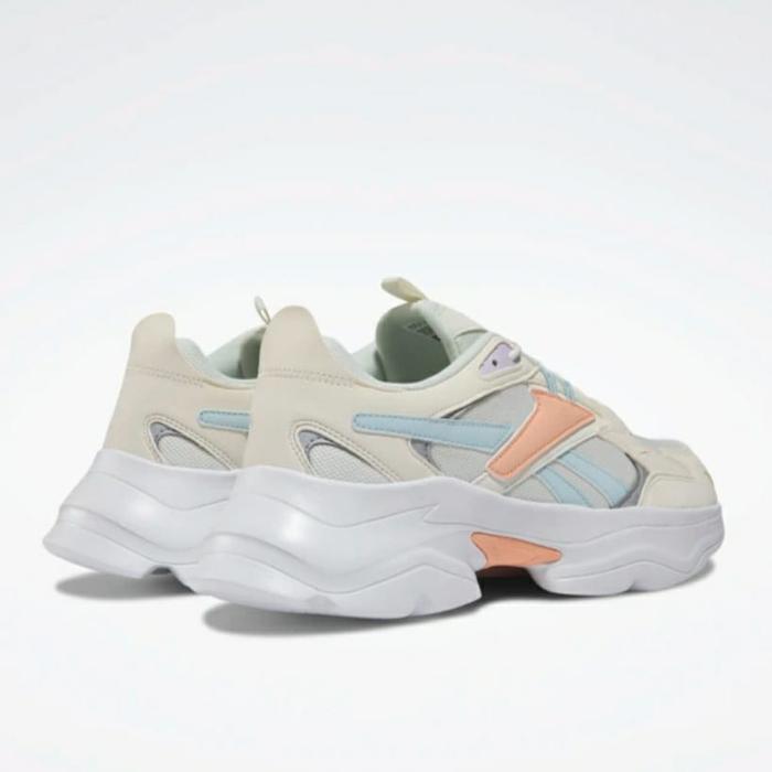 Sepatu casual wanita Reebok royal bridge 4 original