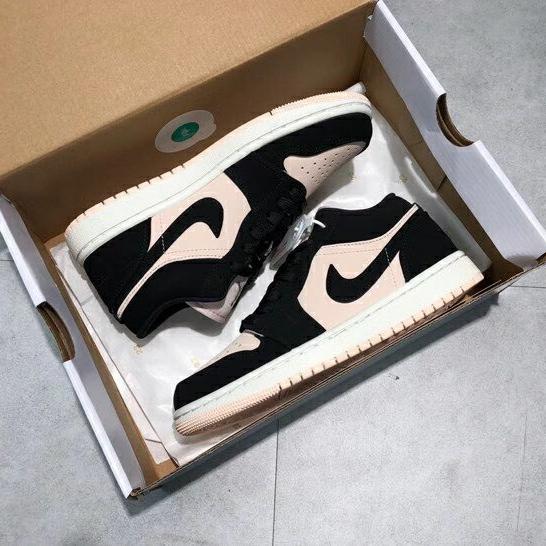 Nike Air Jordan 1 Low Guava Ice