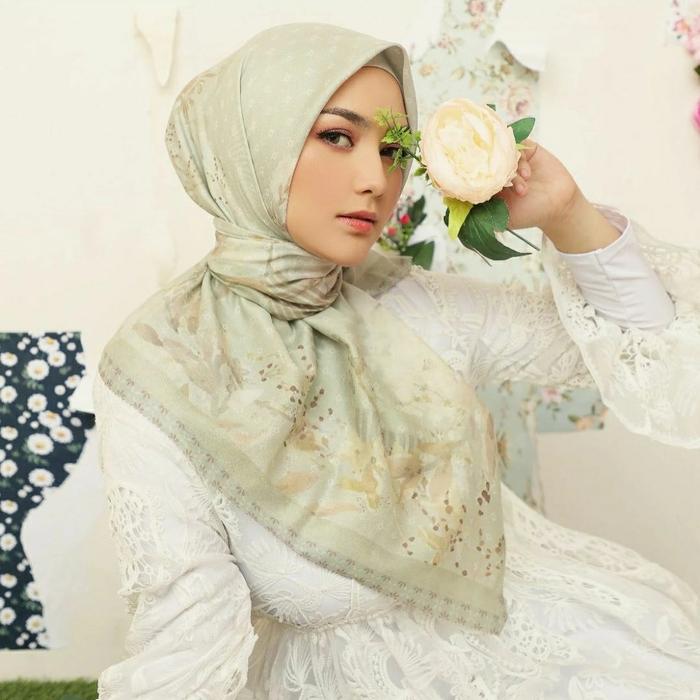 PREMIUM SCARF RADWAH X CITRA KIRANA SAGE