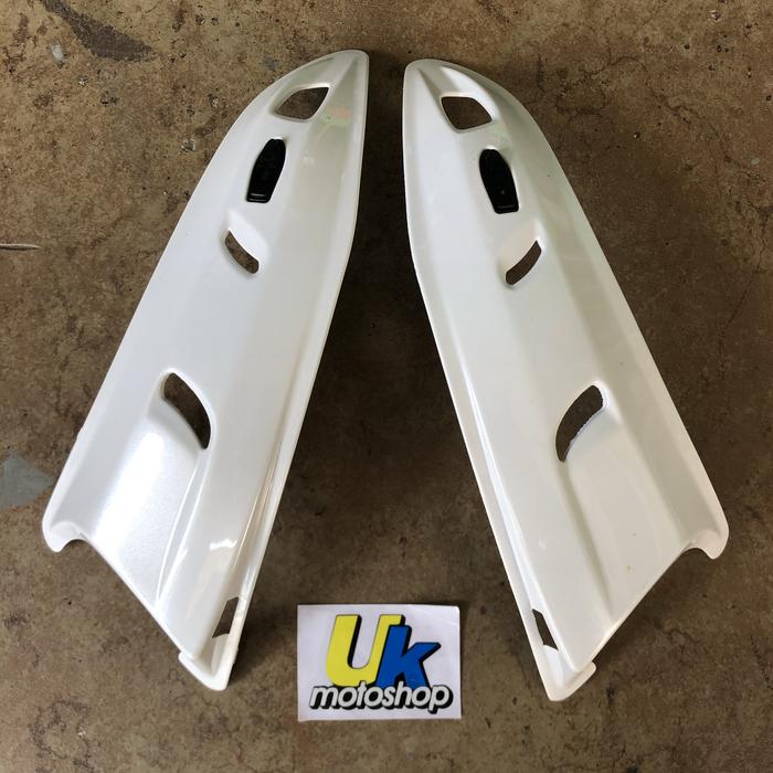 tsr ram4 putih sidepod sirip atas
