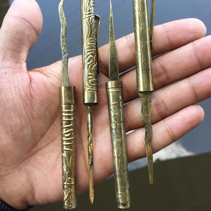 Keris Pulpen Kuno Peninggalan Sepasang Asli dari Kalimantan