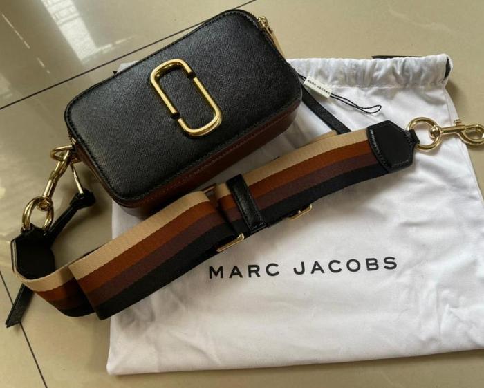 marc jacobs camera bag