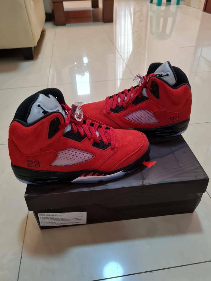 jordan 5 ranging bull