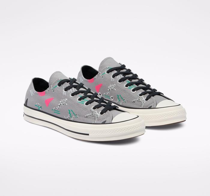 Sepatu Converse Chuck 70 70s Archive Skate Print Ox Dolphin Hyper PInk