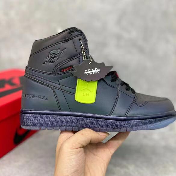 Nike Air Jordan 1 Retro High Zoom Fearless