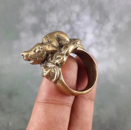 Jimatan Cincin Motif Babi Antik Penarik Pelanggan
