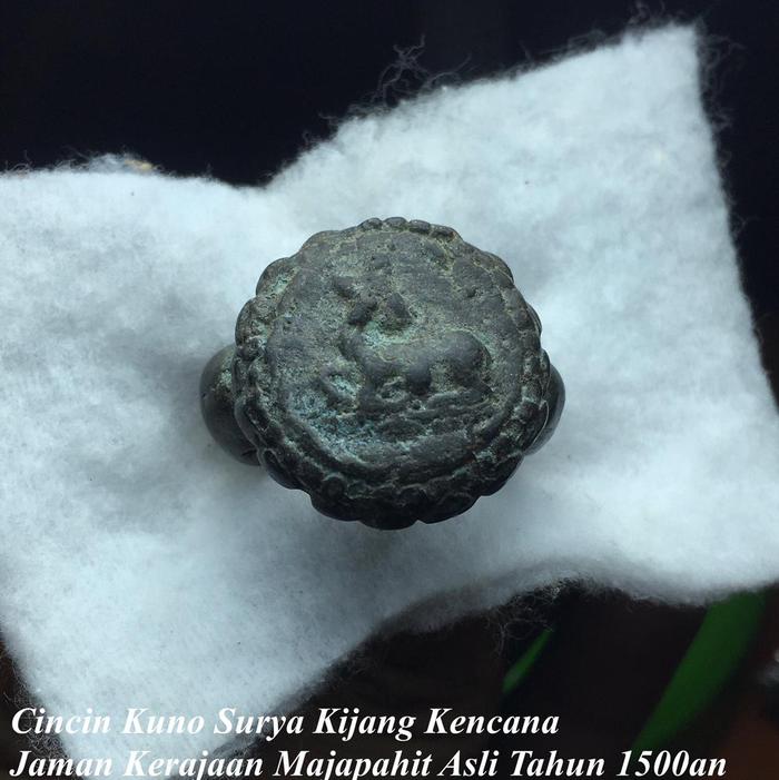 Cincin Kuno Surya Kijang Kencana Jaman Kerajaan Majapahit Temuan