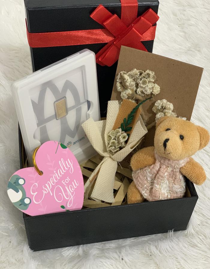 Giftbox set birthday logam mulia antam 1 gram original