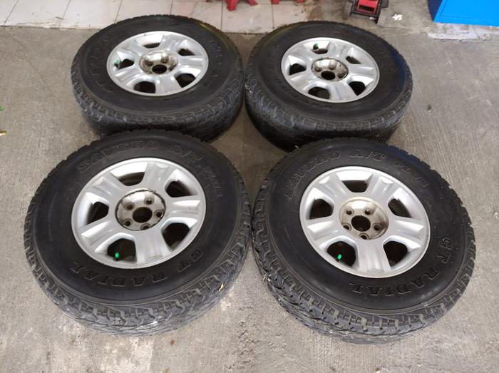 Velg mobil bekas murah STD ESCAPE R16+BAN Katana Tuff Veroza dll