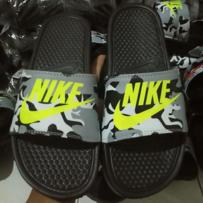 Sendal Selop Pria-Wanita Benassi Nike Army